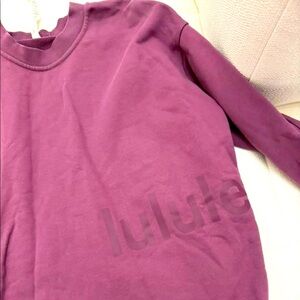 Lululemon athletica mauve perfectly oversized logo crewneck